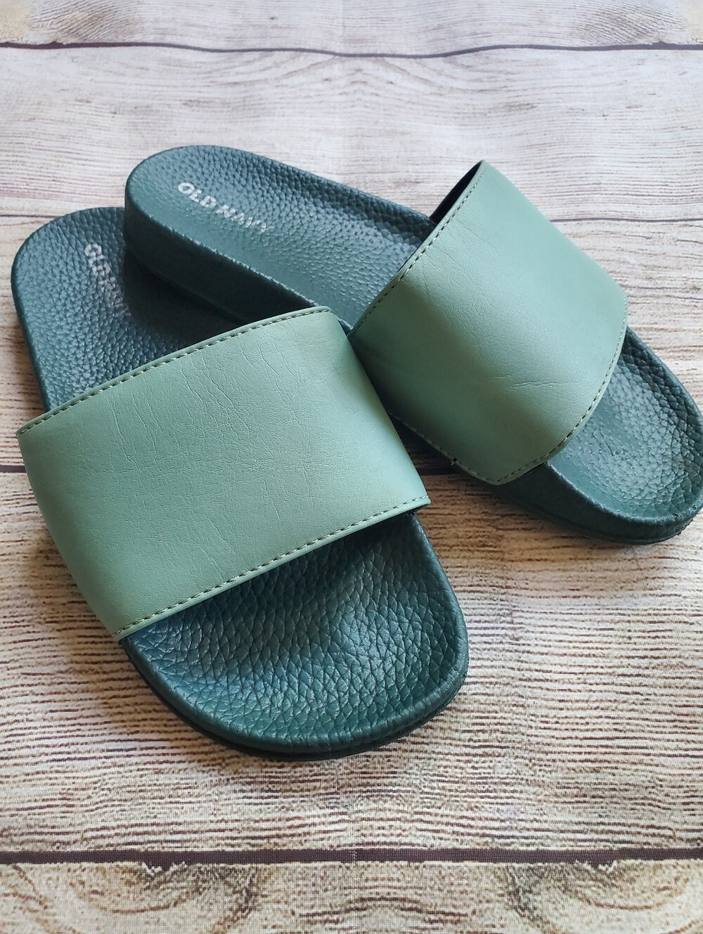 5/$20🌟Old Navy Kids Pool Slides-High Tide